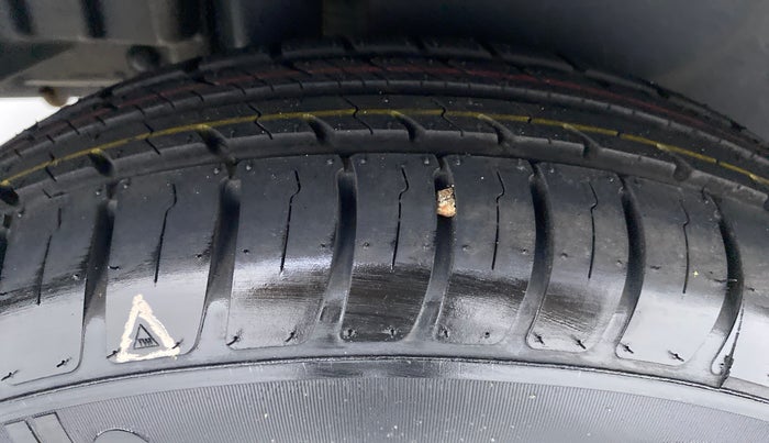 2014 Maruti Swift Dzire VXI 1.2 BS IV, Petrol, Manual, 1,12,713 km, Right Rear Tyre Tread