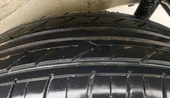 2017 Maruti Wagon R 1.0 VXI AMT, Petrol, Automatic, 19,170 km, Left Rear Tyre Tread