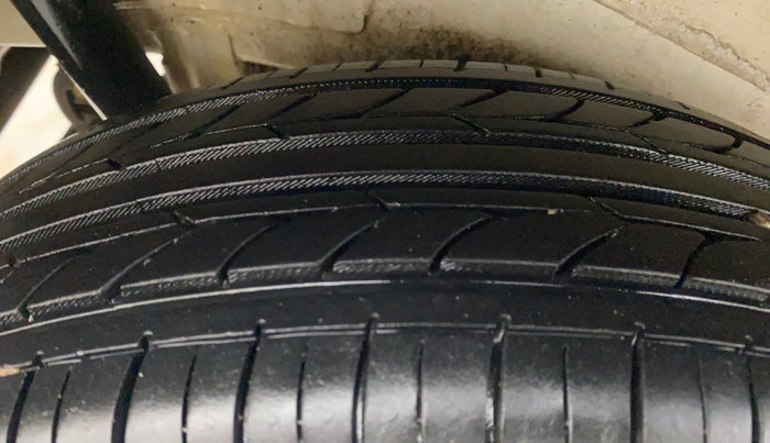 2017 Maruti Wagon R 1.0 VXI AMT, Petrol, Automatic, 19,170 km, Right Rear Tyre Tread