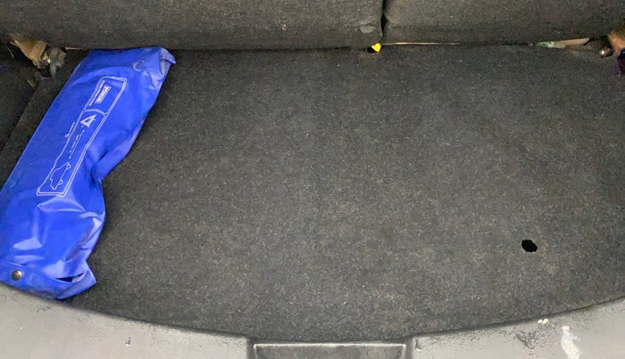 2017 Maruti Wagon R 1.0 VXI AMT, Petrol, Automatic, 19,170 km, Boot Inside