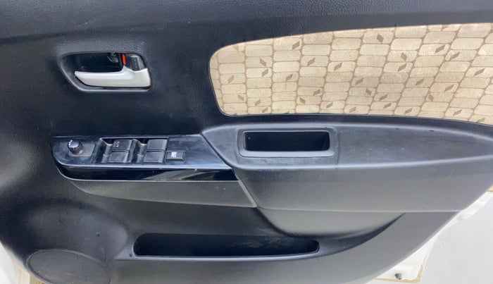 2017 Maruti Wagon R 1.0 VXI AMT, Petrol, Automatic, 19,170 km, Driver Side Door Panels Control