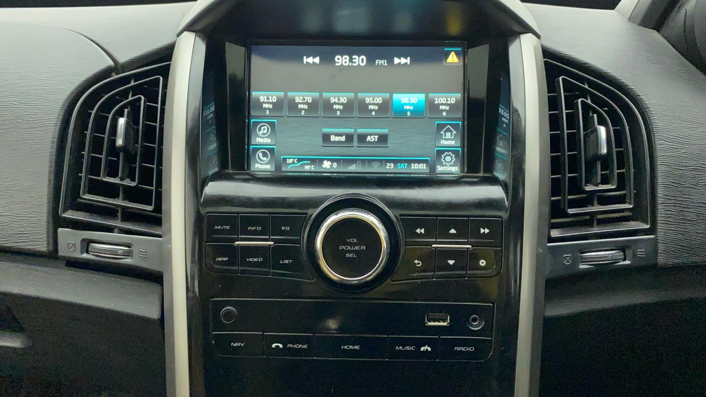 2019 Mahindra XUV500 W9 AT, Diesel, Automatic, 47,784 km, Infotainment System