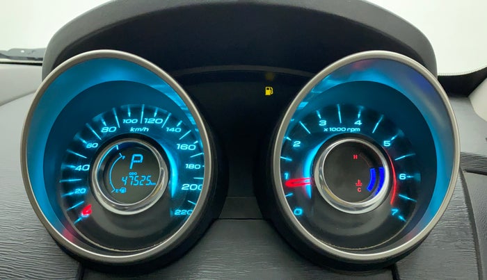 2019 Mahindra XUV500 W9 AT, Diesel, Automatic, 47,784 km, Odometer Image