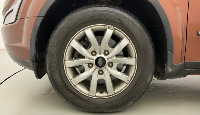 2019 Mahindra XUV500 W9 AT, Diesel, Automatic, 47,784 km, Left Front Wheel