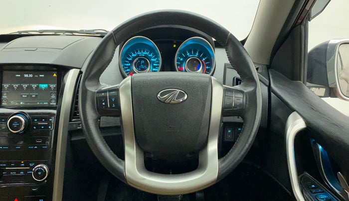 2019 Mahindra XUV500 W9 AT, Diesel, Automatic, 47,784 km, Steering Wheel Close Up