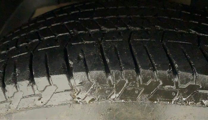 2019 Mahindra XUV500 W9 AT, Diesel, Automatic, 47,784 km, Left Front Tyre Tread