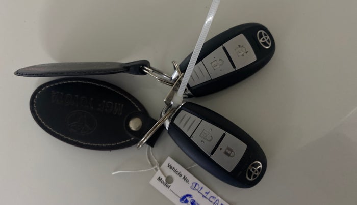 2022 Toyota URBAN CRUISER HIGH GRADE AT, Petrol, Automatic, 12,342 km, Key Close Up