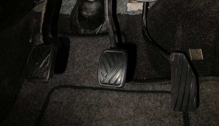 2018 Maruti Wagon R 1.0 LXI, Petrol, Manual, 66,526 km, Pedals