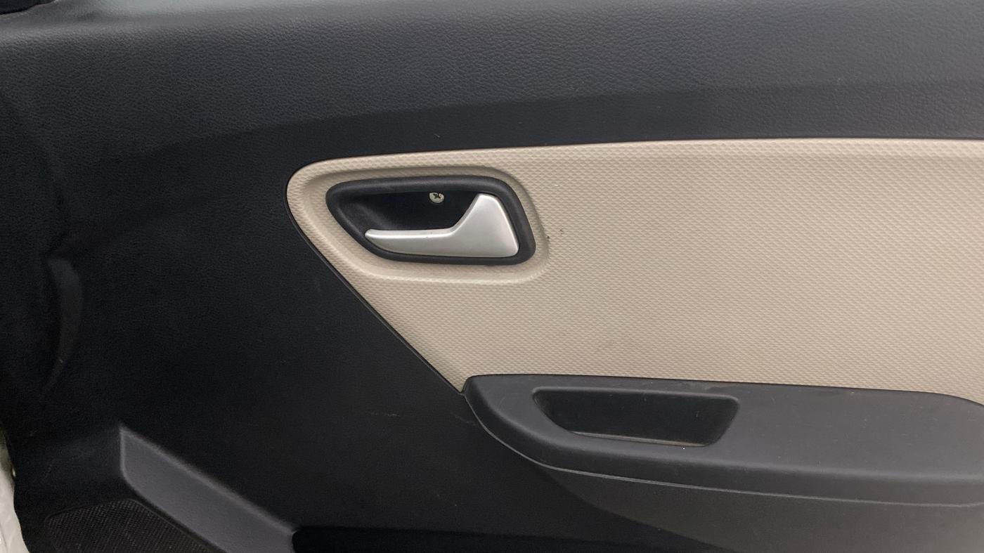 2022 Maruti Alto LXI OPT CNG, CNG, Manual, 45,153 km, Driver Side Door Panels Control