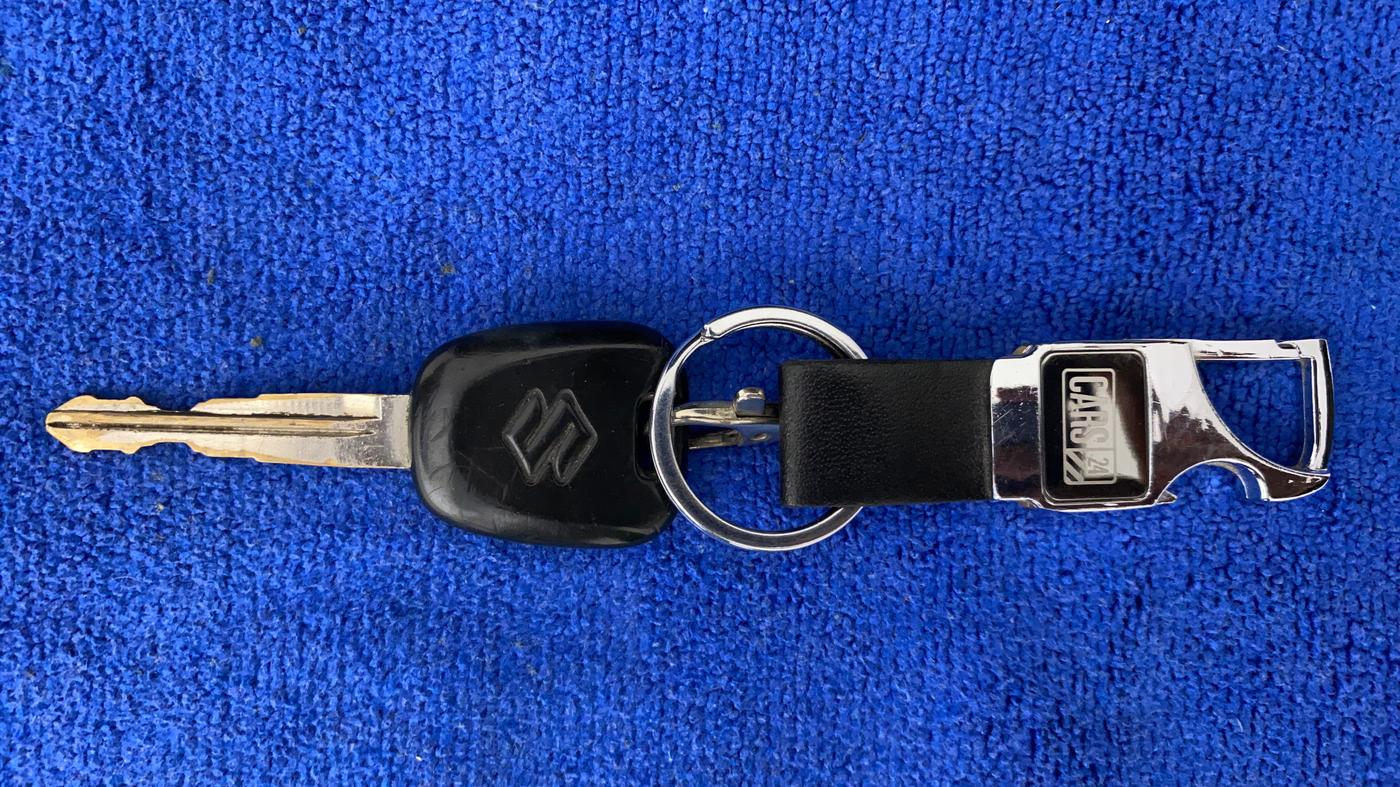 2011 Maruti Ritz VXI, Petrol, Manual, 1,08,669 km, Key Close Up