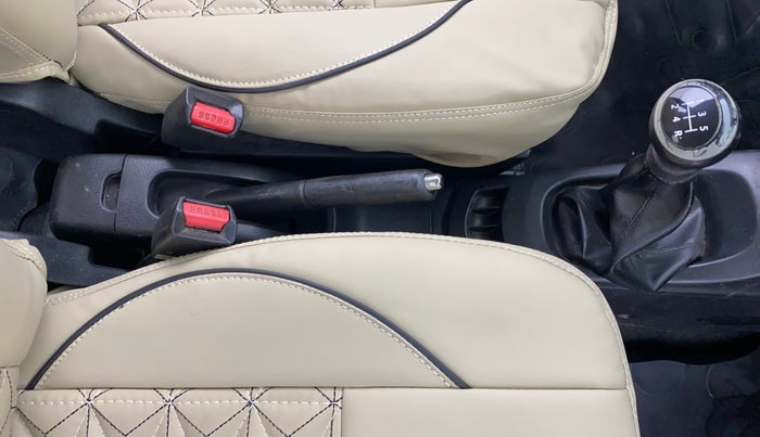 2016 Maruti Wagon R 1.0 VXI, Petrol, Manual, 79,916 km, Gear Lever