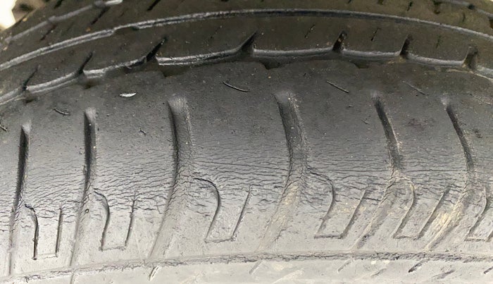 2016 Maruti Wagon R 1.0 VXI, Petrol, Manual, 79,916 km, Right Rear Tyre Tread