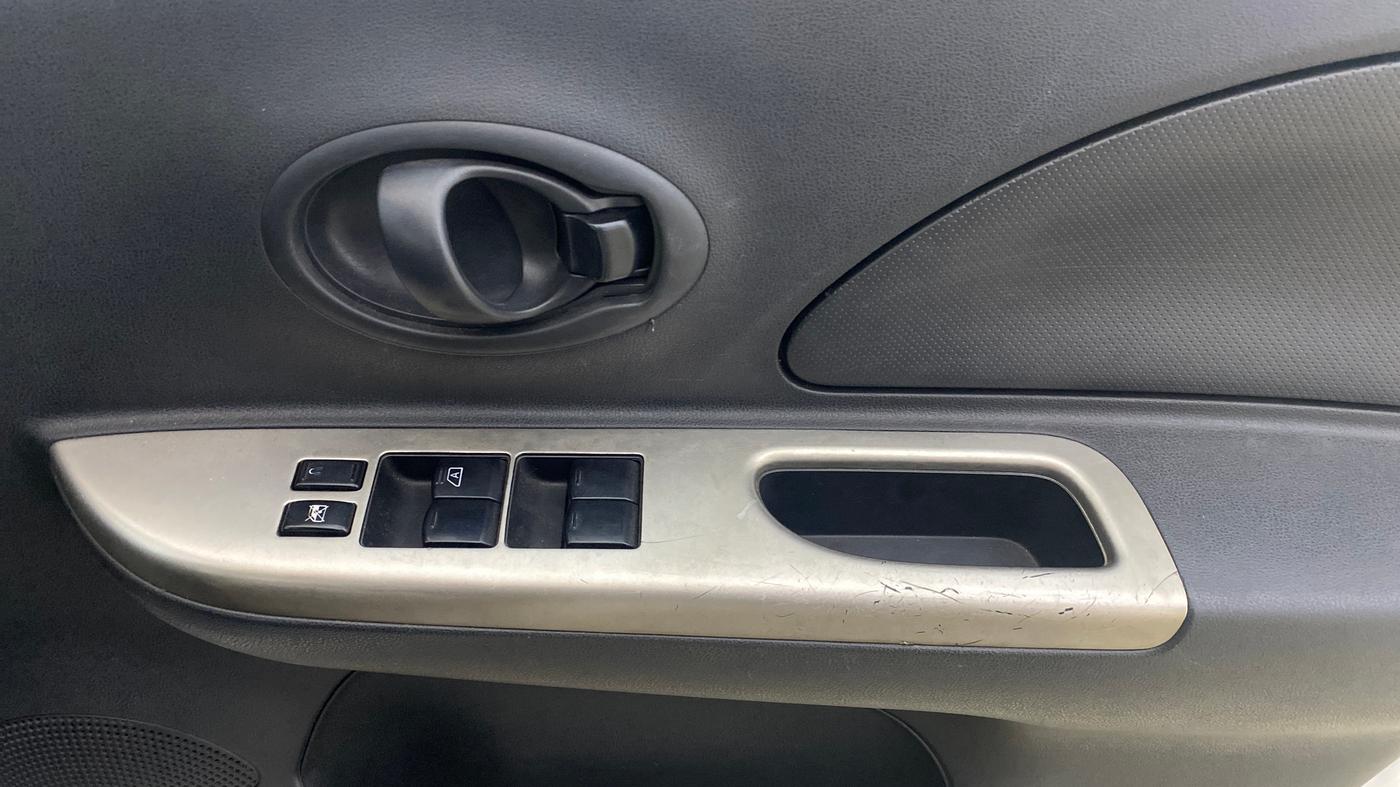 2018 Nissan Micra Active XV SAFETY PACK, Petrol, Manual, 67,972 km, Driver Side Door Panels Control