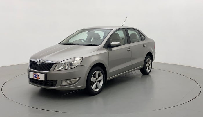 2016 Skoda Rapid 1.5 TDI CR STYLE PLUS AT, Diesel, Automatic, 84,394 km, Left Front Diagonal