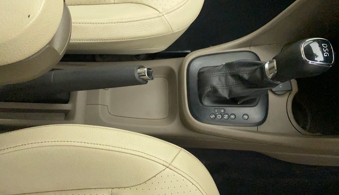 2016 Skoda Rapid 1.5 TDI CR STYLE PLUS AT, Diesel, Automatic, 84,394 km, Gear Lever