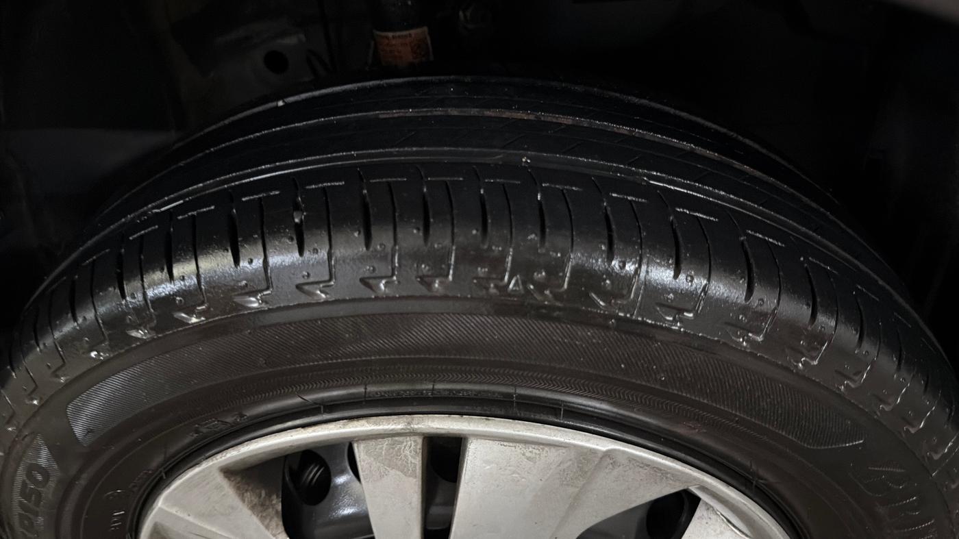 2019 Honda Amaze 1.2L I-VTEC S, Petrol, Manual, 43,660 km, Right Front Tyre Tread