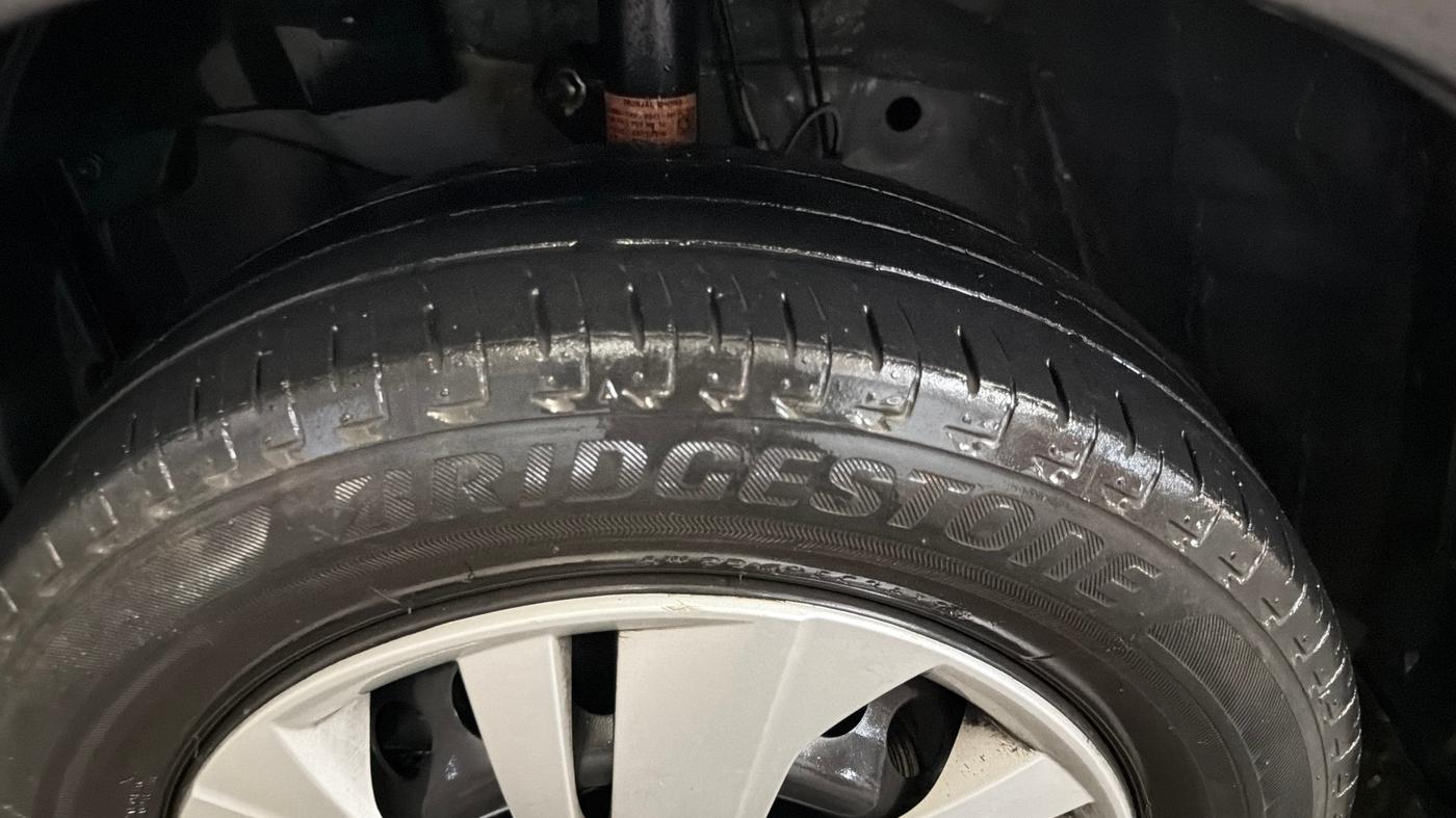 2019 Honda Amaze 1.2L I-VTEC S, Petrol, Manual, 43,660 km, Left Front Tyre Tread