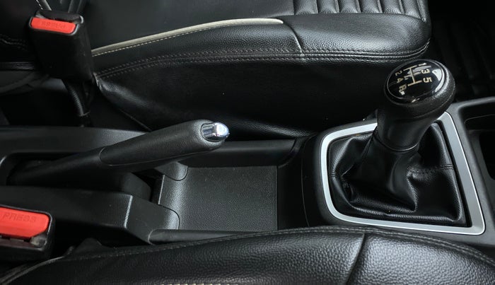 2019 Maruti Swift VXI D, Petrol, Manual, 46,575 km, Gear Lever
