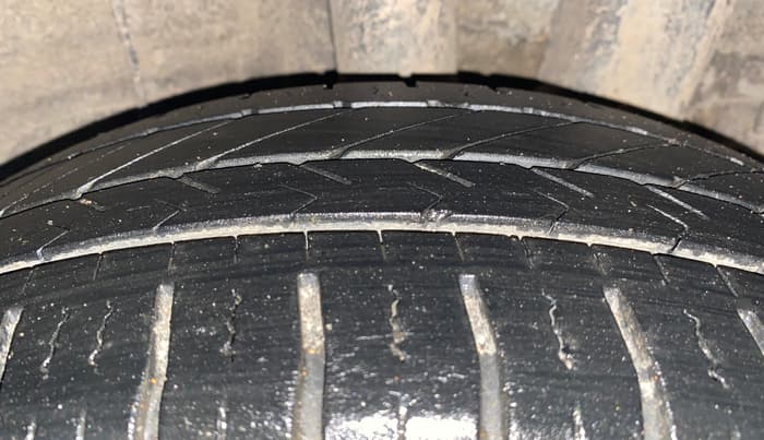 2017 Hyundai Xcent S 1.2, Petrol, Manual, 85,875 km, Left Rear Tyre Tread