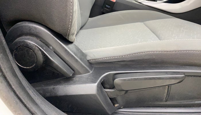 2021 Tata ALTROZ XZ PETROL, CNG, Manual, 69,986 km, Driver Side Adjustment Panel