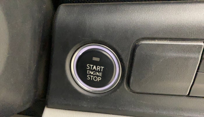 2021 Tata ALTROZ XZ PETROL, CNG, Manual, 69,986 km, Keyless Start/ Stop Button