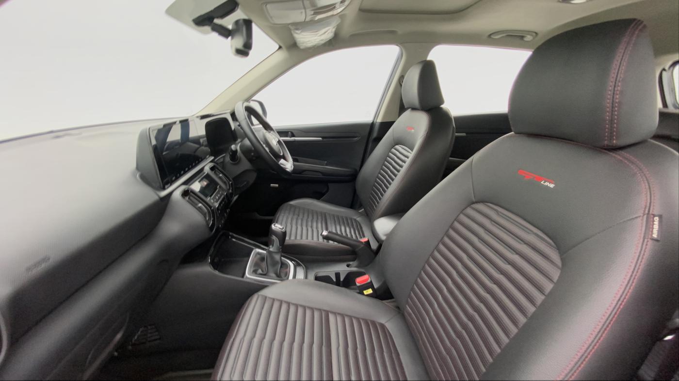 2020 KIA SONET GTX + 1.0 IMT, Petrol, Manual, 20,862 km, Right Side Front Door Cabin