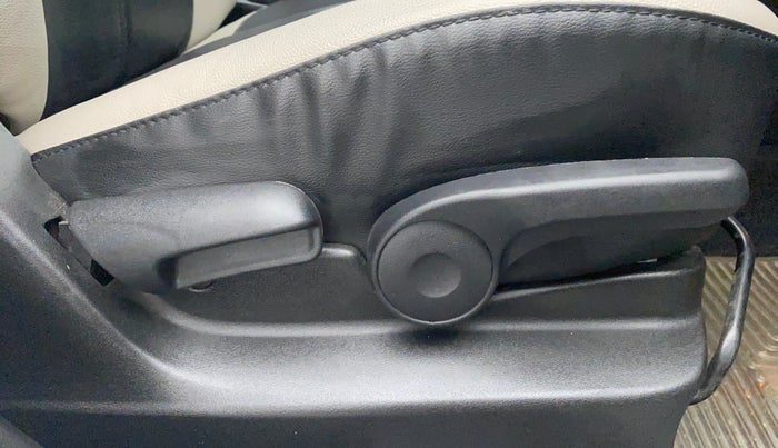 2018 Maruti Vitara Brezza ZDI + AMT, Diesel, Automatic, 50,844 km, Driver Side Adjustment Panel