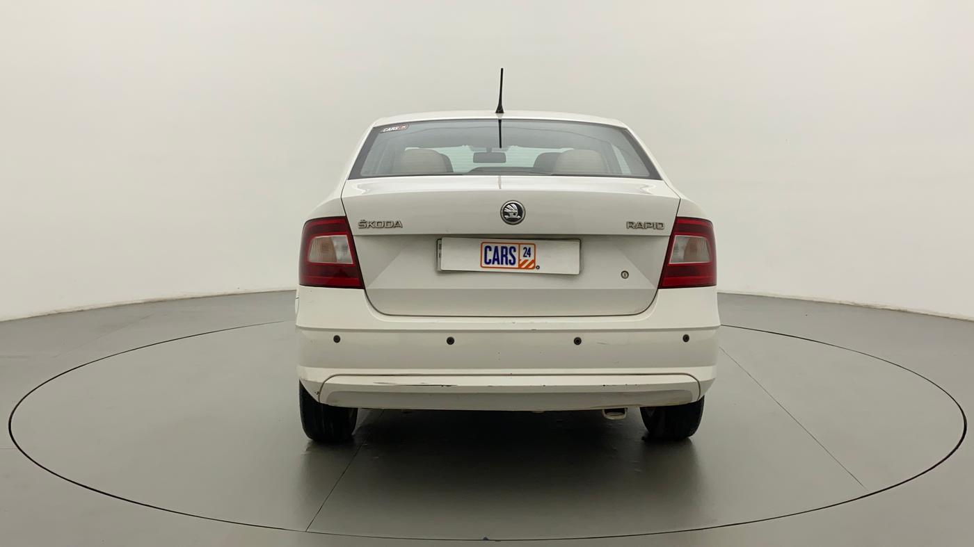 2015 Skoda Rapid ELEGANCE 1.6 MPI AT, Petrol, Automatic, 1,21,133 km, Back/Rear