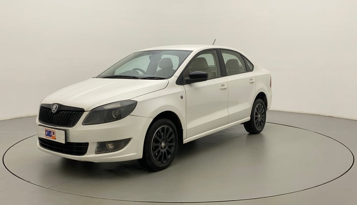 2015 Skoda Rapid ELEGANCE 1.6 MPI AT, Petrol, Automatic, 1,21,133 km, Left Front Diagonal