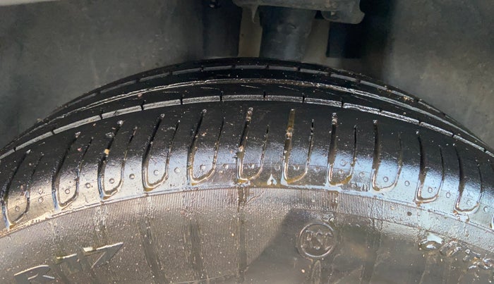 2017 Jeep Compass LIMITED 1.4 PETROL AT, Petrol, Automatic, 49,329 km, Left Rear Tyre Tread