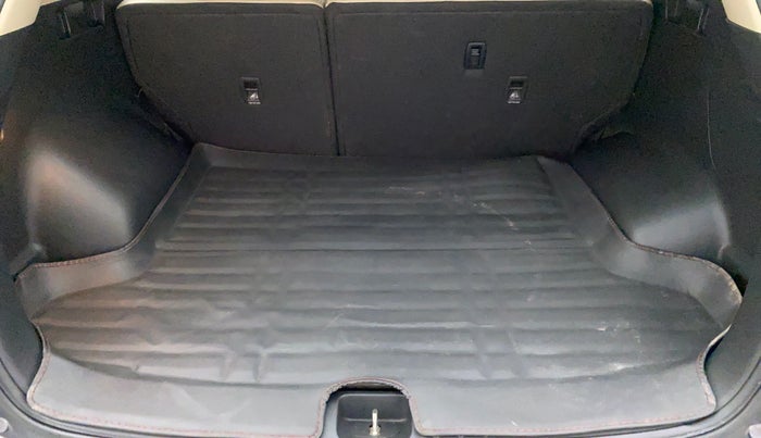 2017 Hyundai Tucson 2WD AT GL PETROL , Petrol, Automatic, 39,446 km, Boot Inside