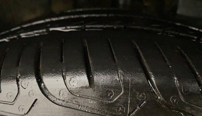 2022 Tata TIGOR XZ CNG, CNG, Manual, 33,766 km, Right Front Tyre Tread
