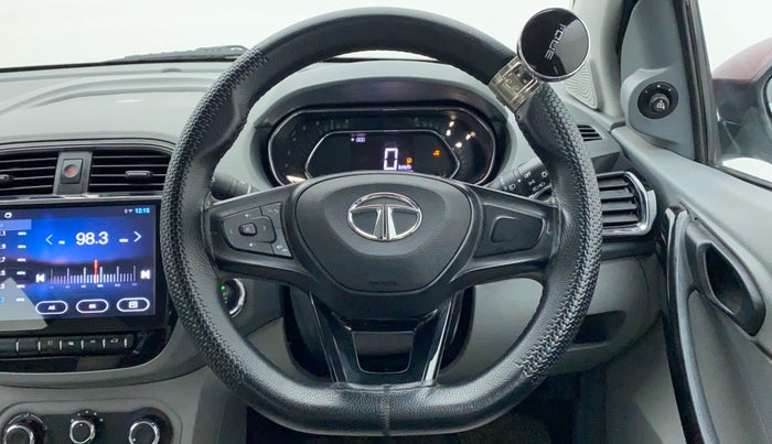 2022 Tata TIGOR XZ CNG, CNG, Manual, 33,766 km, Steering Wheel Close Up