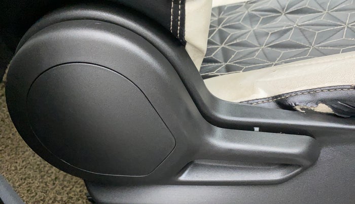 2022 Tata TIGOR XZ CNG, CNG, Manual, 33,766 km, Driver Side Adjustment Panel