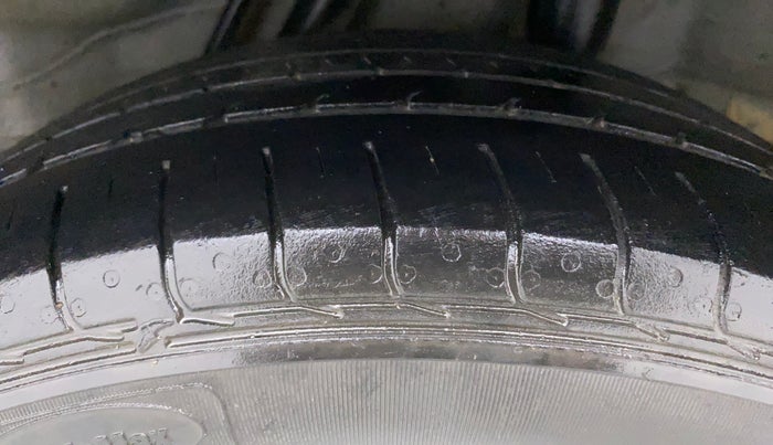 2018 Honda BR-V 1.5L I- DTEC VX, Diesel, Manual, 1,16,190 km, Left Rear Tyre Tread