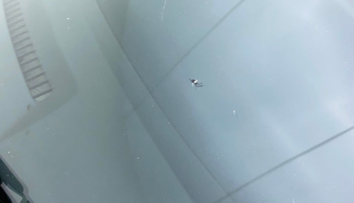 2018 Honda BR-V 1.5L I- DTEC VX, Diesel, Manual, 1,16,190 km, Front windshield - Minor spot on windshield