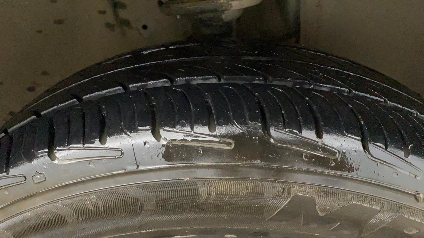 2021 Maruti IGNIS ZETA 1.2, Petrol, Manual, 72,811 km, Right Front Tyre Tread