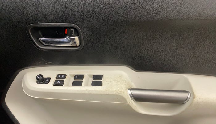 2021 Maruti IGNIS ZETA 1.2, Petrol, Manual, 72,811 km, Driver Side Door Panels Control