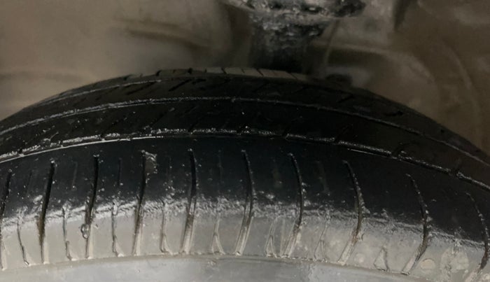 2017 Maruti Wagon R 1.0 LXI CNG, CNG, Manual, 71,059 km, Left Front Tyre Tread