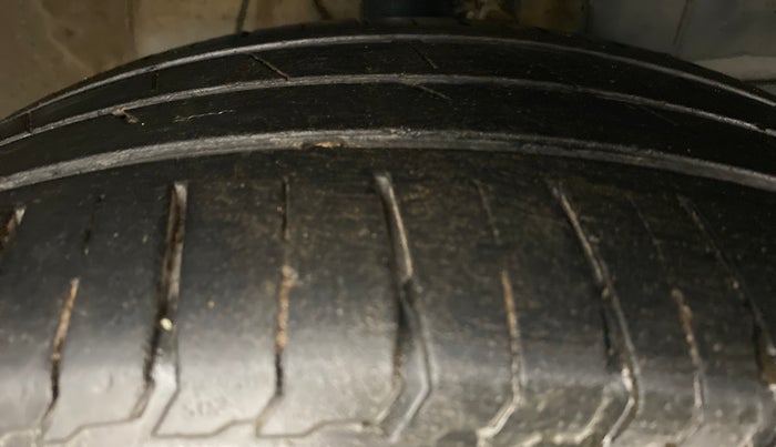 2015 Honda City SV MT PETROL, Petrol, Manual, 59,023 km, Right Front Tyre Tread