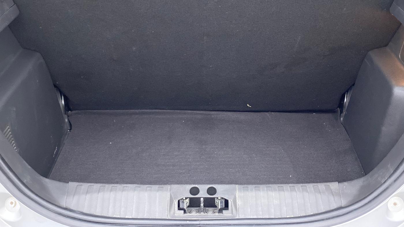 2019 Ford FREESTYLE TITANIUM + 1.2 TI-VCT, Petrol, Manual, 20,855 km, Boot Inside