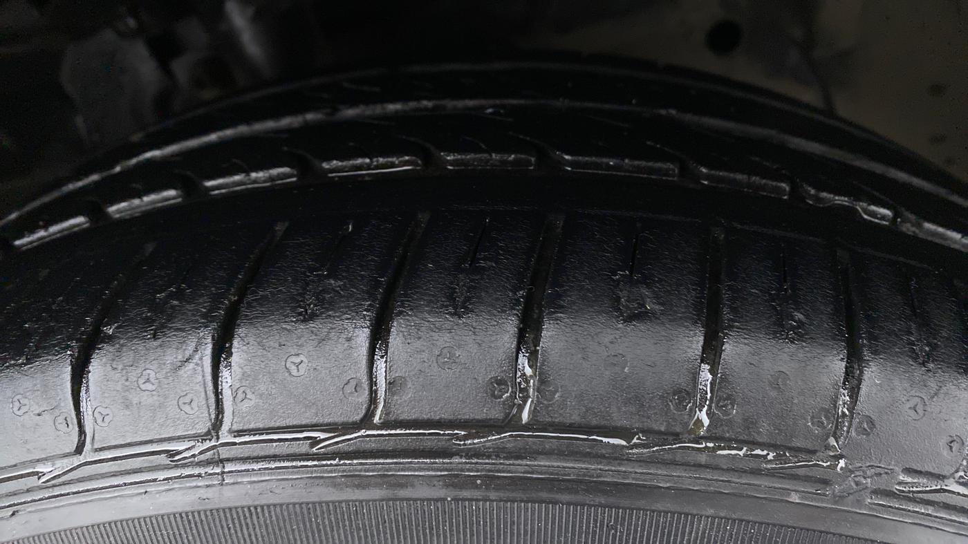 2019 Ford FREESTYLE TITANIUM + 1.2 TI-VCT, Petrol, Manual, 20,855 km, Right Front Tyre Tread