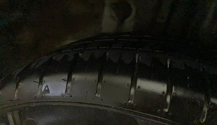 2015 Hyundai Elite i20 ASTA 1.2, Petrol, Manual, 61,959 km, Left Rear Tyre Tread