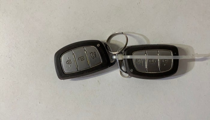 2015 Hyundai Elite i20 ASTA 1.2, Petrol, Manual, 61,959 km, Key Close Up