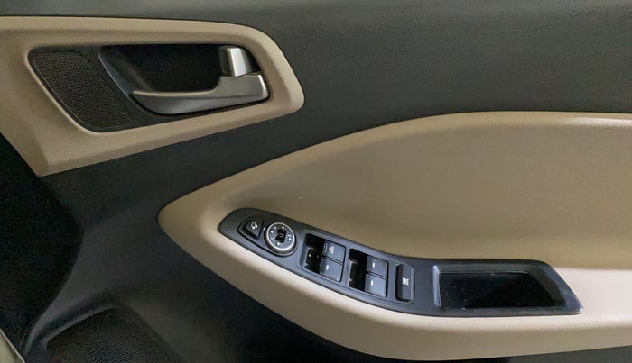 2015 Hyundai Elite i20 ASTA 1.2, Petrol, Manual, 61,959 km, Driver Side Door Panels Control