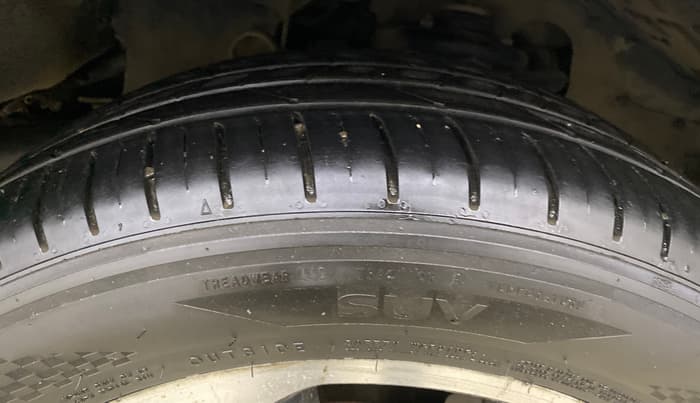 2018 Tata Hexa XTA 4X2 7 STR, Diesel, Automatic, 83,354 km, Right Front Tyre Tread