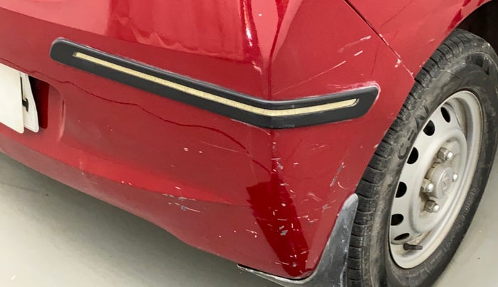 2017 Hyundai Eon ERA +, CNG, Manual, 64,279 km, Rear bumper - Minor scratches