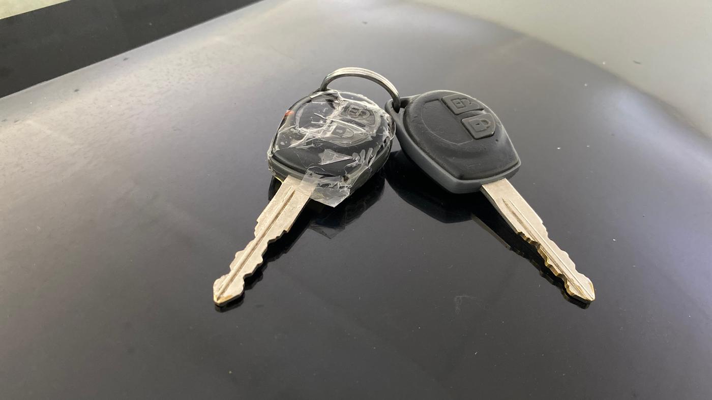 2014 Maruti Swift Dzire VXI, Petrol, Manual, 66,910 km, Key Close Up