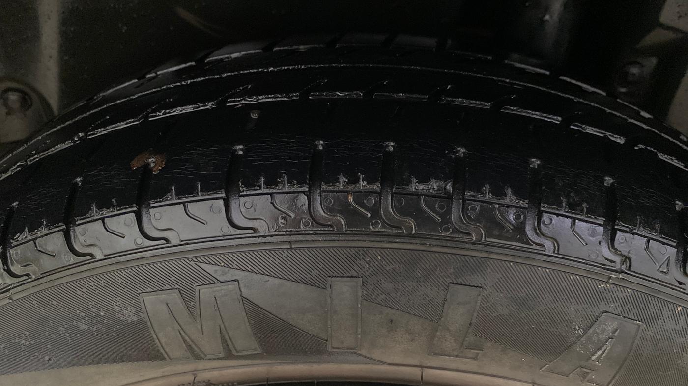 2014 Maruti Swift Dzire VXI, Petrol, Manual, 66,910 km, Left Rear Tyre Tread