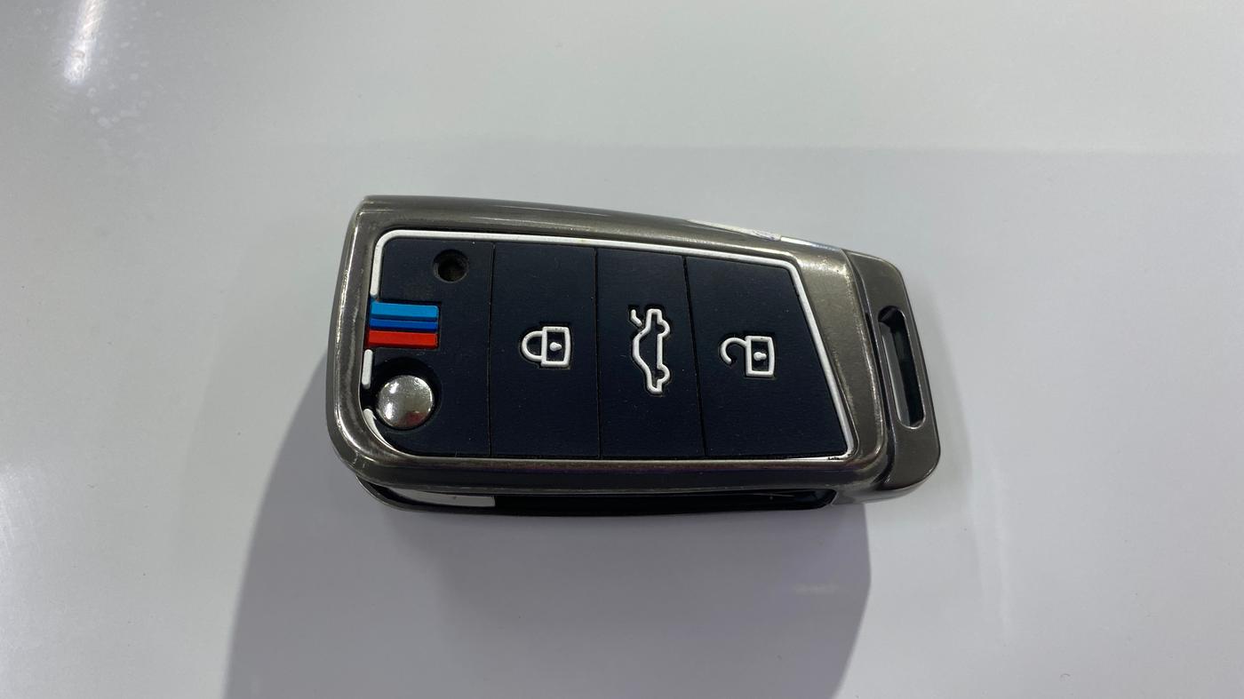 2022 Skoda SLAVIA STYLE 1.0L TSI AT, Petrol, Automatic, 91,036 km, Key Close Up